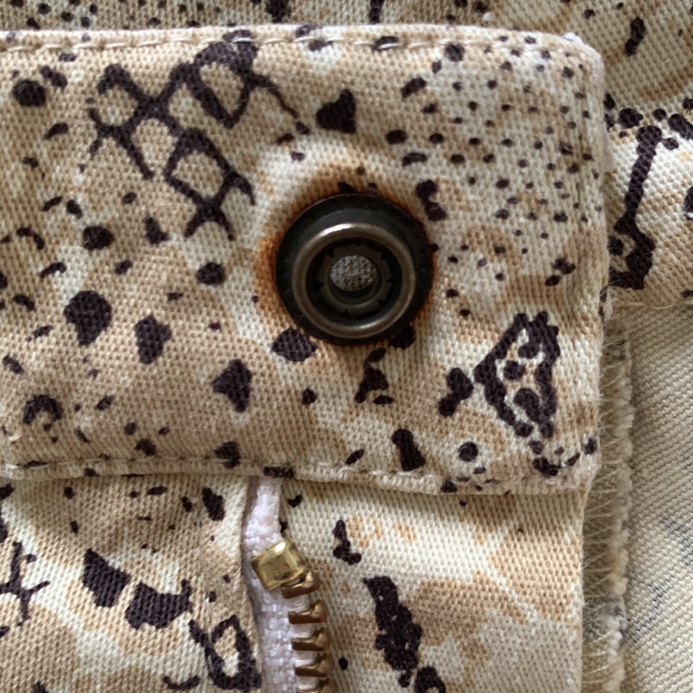 Spell Aloha Python Shorts Xs Preowned - image 5